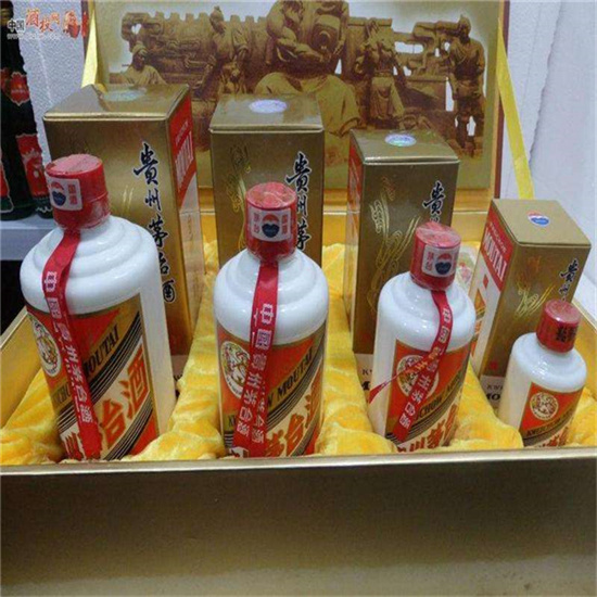 阜宁青岛即墨30年茅台酒回收多少钱哪里回收(附近上门回收茅台酒）?